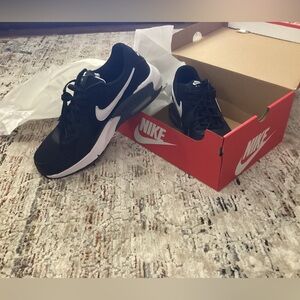 Nike Airmax Excee black and white 11.5 Men’s